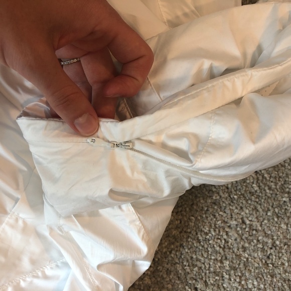 Lululemon Rain/Wind Jacket - Picture 3 of 7